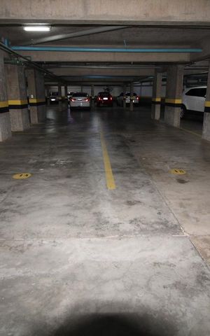 Apartamento para alugar com 256m², 4 quartos e 3 vagasCirculação da garagem