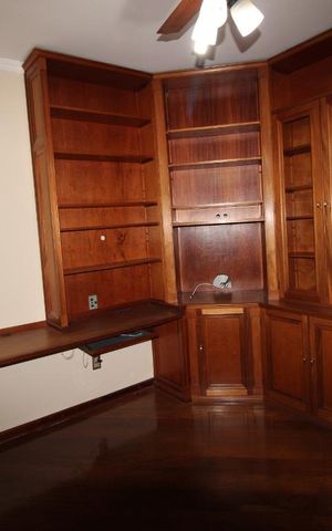 Apartamento para alugar com 256m², 4 quartos e 3 vagasEscritório