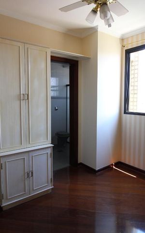 Apartamento para alugar com 256m², 4 quartos e 3 vagasQuarto 1