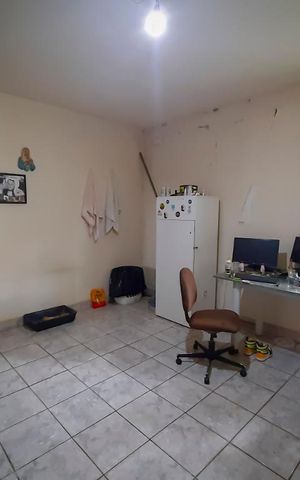 Casa à venda com 215m², 3 quartos e sem vagaSuite