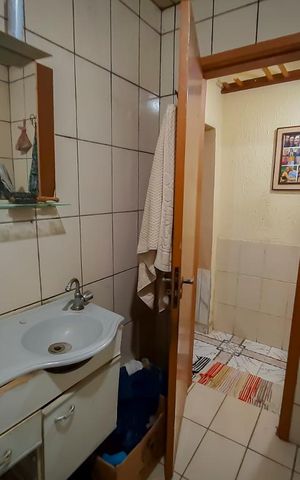 Casa à venda com 215m², 3 quartos e sem vagaBanheiro