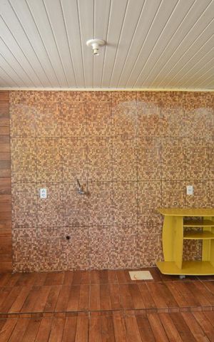 Casa à venda com 90m², 2 quartos e 1 vagaSala e cozinha