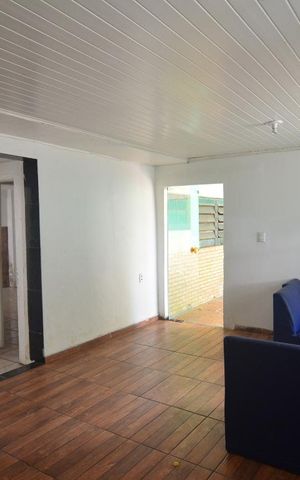 Casa à venda com 90m², 2 quartos e 1 vagaSala e cozinha