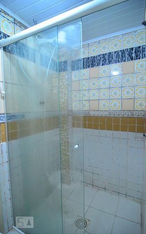 Casa à venda com 90m², 2 quartos e 1 vagaBanheiro