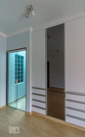 Casa para alugar com 140m², 2 quartos e 2 vagas Casa para alugar com 140m², 2 quartos e 2 vagasQuarto 2 - Suítes