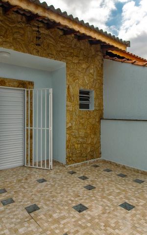 Casa para alugar com 140m², 2 quartos e 2 vagas Casa para alugar com 140m², 2 quartos e 2 vagasVaranda Quarto 2 - Suítes