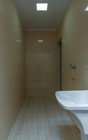 Casa para alugar com 140m², 2 quartos e 2 vagas Casa para alugar com 140m², 2 quartos e 2 vagasLavanderia