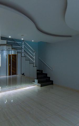 Casa para alugar com 140m², 2 quartos e 2 vagas Casa para alugar com 140m², 2 quartos e 2 vagasSala