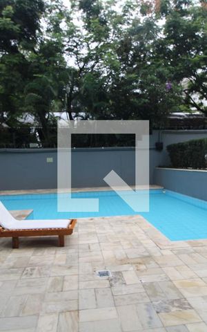 Apartamento para alugar com 77m², 3 quartos e 1 vagaPiscina