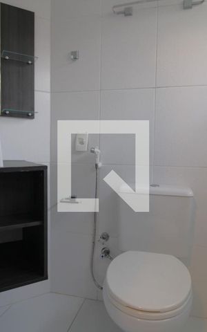Apartamento para alugar com 77m², 3 quartos e 1 vagaBanheiro da suíte