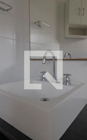 Apartamento para alugar com 77m², 3 quartos e 1 vagaPia banheiro da suíte
