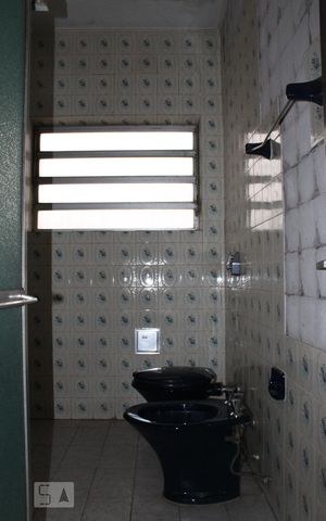 Casa à venda com 305m², 4 quartos e 1 vagaBanheiro