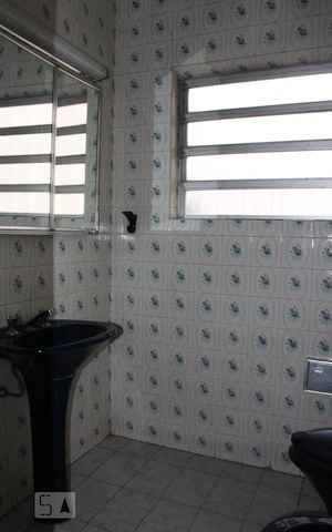 Casa à venda com 305m², 4 quartos e 1 vagaBanheiro
