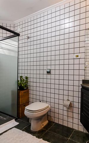 Apartamento à venda com 116m², 2 quartos e 1 vaga Apartamento à venda com 116m², 2 quartos e 1 vagaBanheiro