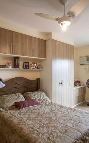 Casa à venda com 230m², 3 quartos e 3 vagas Casa à venda com 230m², 3 quartos e 3 vagasSuíte
