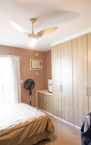 Casa à venda com 230m², 3 quartos e 3 vagas Casa à venda com 230m², 3 quartos e 3 vagasQuarto 1