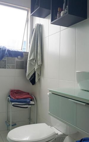 Casa de condomínio à venda com 70m², 2 quartos e 2 vagasBanheiro Social