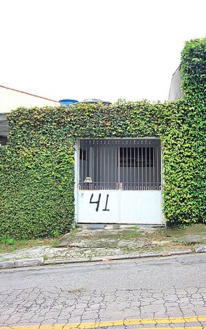 Casa à venda com 109m², 2 quartos e 1 vagaFachada