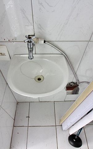Casa à venda com 109m², 2 quartos e 1 vagaBanheiro de Serviço