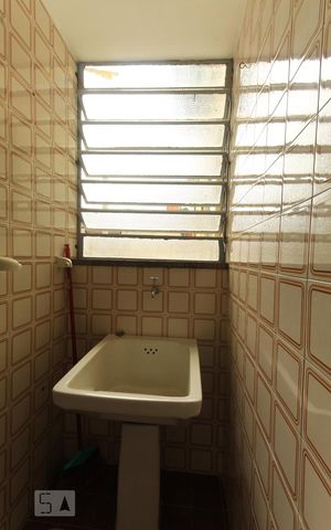 Apartamento à venda com 68m², 2 quartos e sem vaga Apartamento à venda com 68m², 2 quartos e sem vagaÁrea de serviço