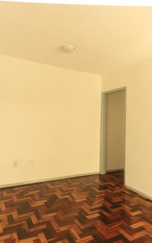 Apartamento à venda com 68m², 2 quartos e sem vaga Apartamento à venda com 68m², 2 quartos e sem vagaSala