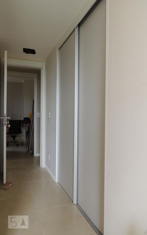 Apartamento para alugar com 143m², 3 quartos e 2 vagasQuarto suite - 3 Armários