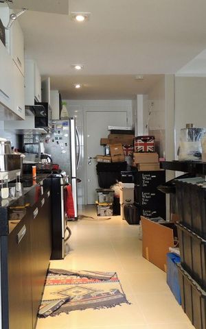 Apartamento para alugar com 143m², 3 quartos e 2 vagasCozinha - Armários