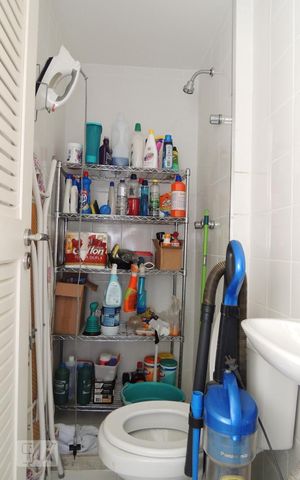 Apartamento para alugar com 143m², 3 quartos e 2 vagasBanheiro de Serviço