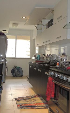 Apartamento para alugar com 143m², 3 quartos e 2 vagasCozinha - Armários