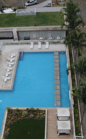 Apartamento à venda com 189m², 4 quartos e 2 vagasÁrea Comum - Piscina