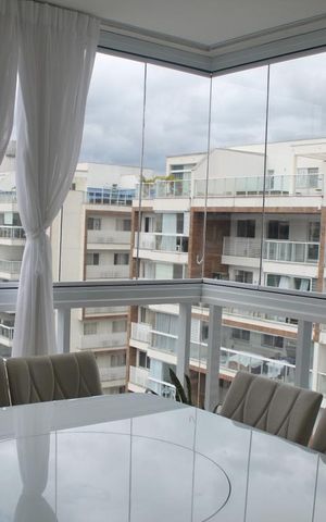 Apartamento à venda com 189m², 4 quartos e 2 vagasVaranda