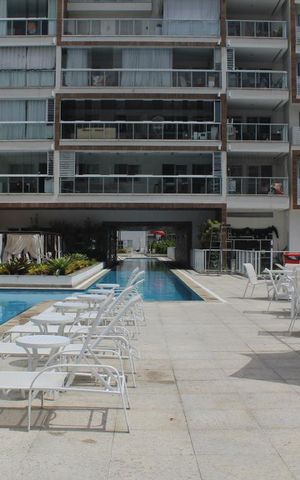 Apartamento à venda com 189m², 4 quartos e 2 vagasÁrea Comum - Piscina