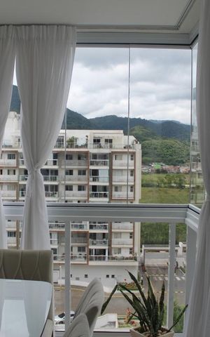 Apartamento à venda com 189m², 4 quartos e 2 vagasVaranda