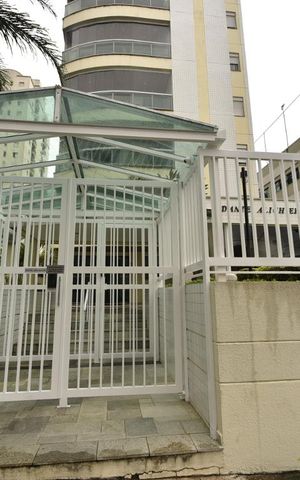 Apartamento à venda com 120m², 3 quartos e 2 vagasÁrea comum - portara