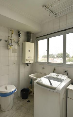 Apartamento à venda com 120m², 3 quartos e 2 vagasÁrea de serviço