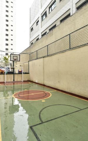 Apartamento à venda com 120m², 3 quartos e 2 vagasÁrea comum - quadra esportiva
