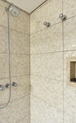 Apartamento à venda com 120m², 3 quartos e 2 vagasBanheiro da suite