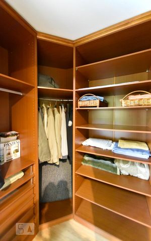Apartamento à venda com 120m², 3 quartos e 2 vagasSuite closet