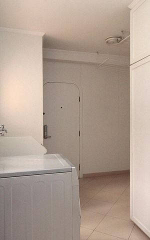 Apartamento à venda com 290m², 3 quartos e 2 vagasÁrea de Serviço