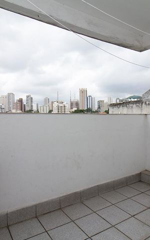 Casa para alugar com 300m², 9 quartos e 2 vagas Casa para alugar com 300m², 9 quartos e 2 vagasPiso Térreo - Área de Serviço