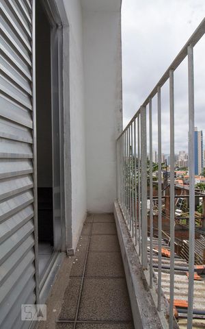 Casa para alugar com 300m², 9 quartos e 2 vagas Casa para alugar com 300m², 9 quartos e 2 vagasPiso INF1 - Quarto Suíte 8