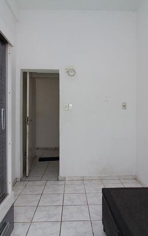 Casa para alugar com 300m², 9 quartos e 2 vagas Casa para alugar com 300m², 9 quartos e 2 vagasPiso INF1 - Quarto Suíte 9