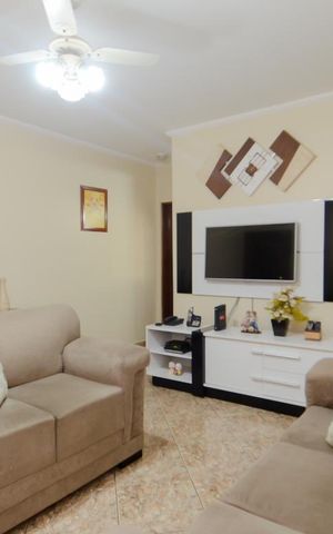 Casa de condomínio à venda com 102m², 2 quartos e 2 vagas Casa de condomínio à venda com 102m², 2 quartos e 2 vagasSala
