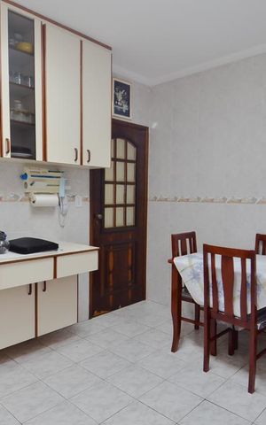 Casa de condomínio à venda com 102m², 2 quartos e 2 vagas Casa de condomínio à venda com 102m², 2 quartos e 2 vagasCozinha