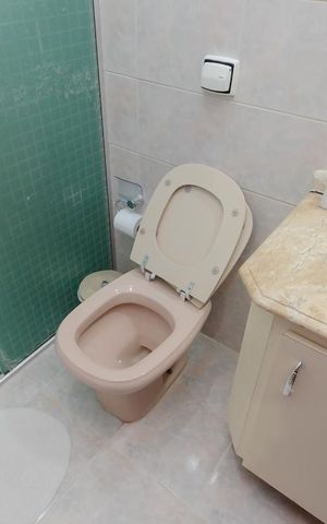 Casa de condomínio à venda com 102m², 2 quartos e 2 vagas Casa de condomínio à venda com 102m², 2 quartos e 2 vagasBanheiro da Suíte 1