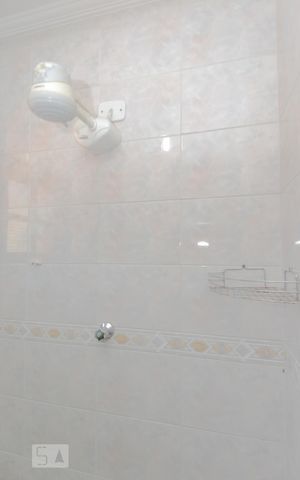 Casa de condomínio à venda com 102m², 2 quartos e 2 vagas Casa de condomínio à venda com 102m², 2 quartos e 2 vagasBanheiro da Suíte 2