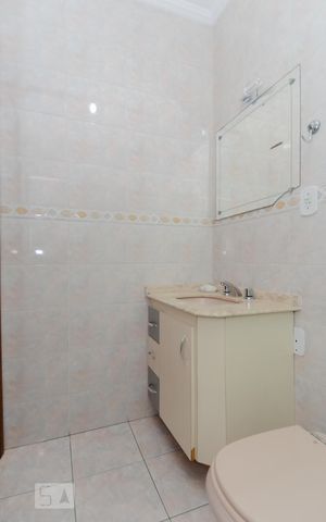 Casa de condomínio à venda com 102m², 2 quartos e 2 vagas Casa de condomínio à venda com 102m², 2 quartos e 2 vagasBanheiro da Suíte 2