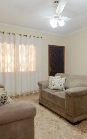 Casa de condomínio à venda com 102m², 2 quartos e 2 vagas Casa de condomínio à venda com 102m², 2 quartos e 2 vagasSala