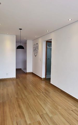 Apartamento à venda com 60m², 2 quartos e 1 vagaSala