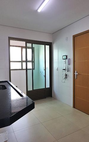 Apartamento à venda com 78m², 2 quartos e 2 vagasCozinha